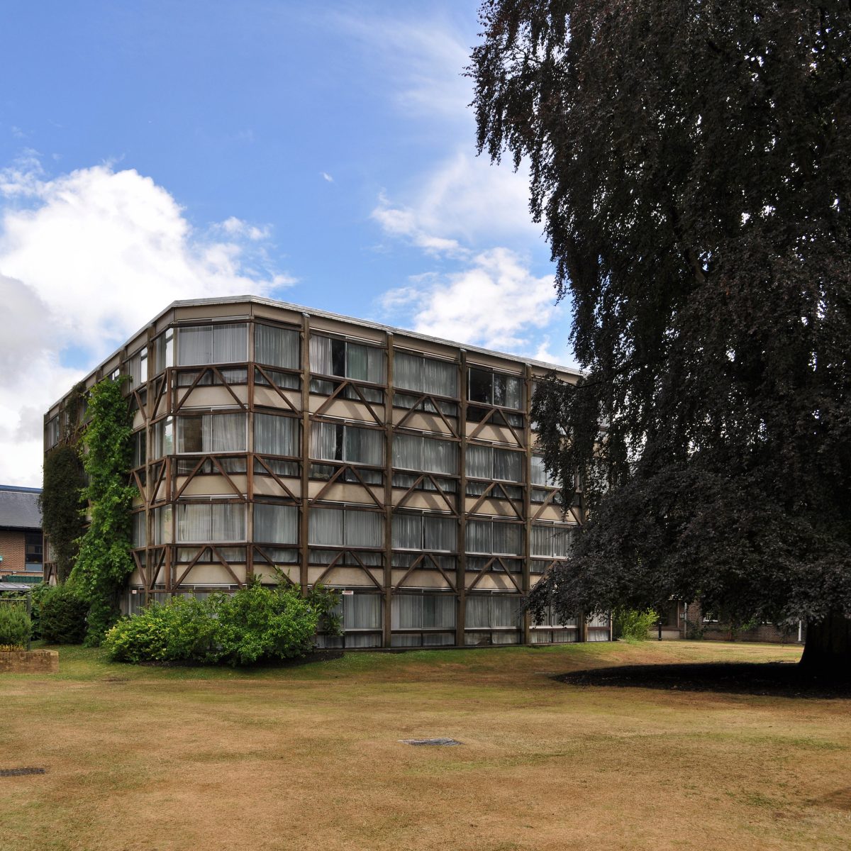 Photo of existing St Hilda's College accommodation (Garden Building)