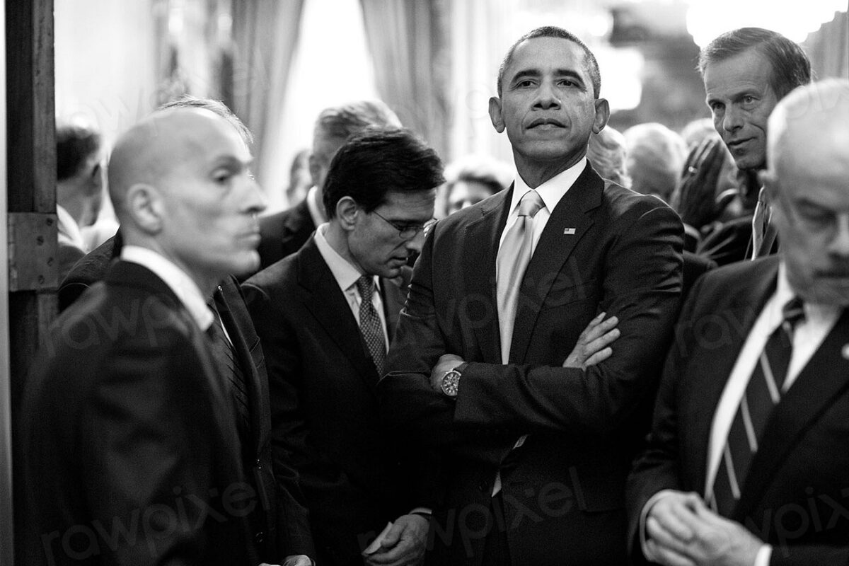 President Barack Obama waits with Sergeants