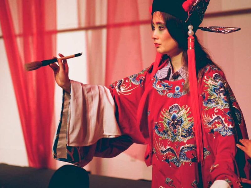 An actor dressed in traditional Chinese clothes