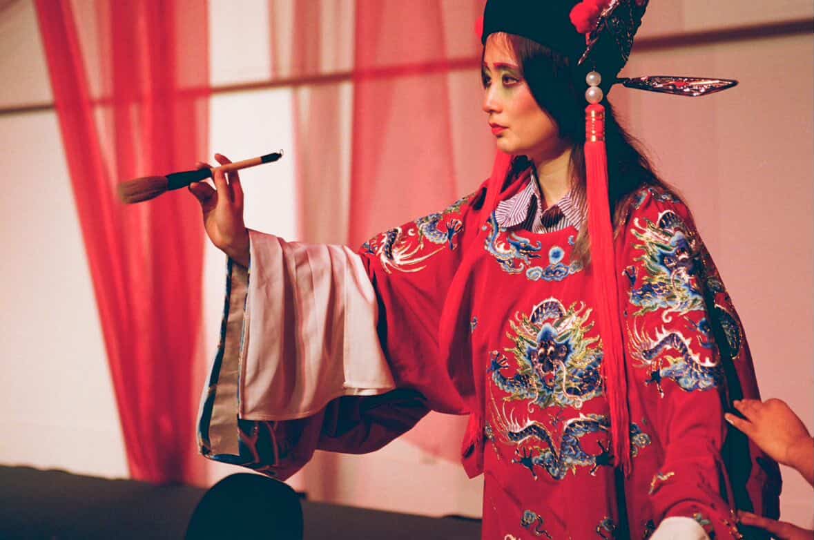 An actor dressed in traditional Chinese clothes