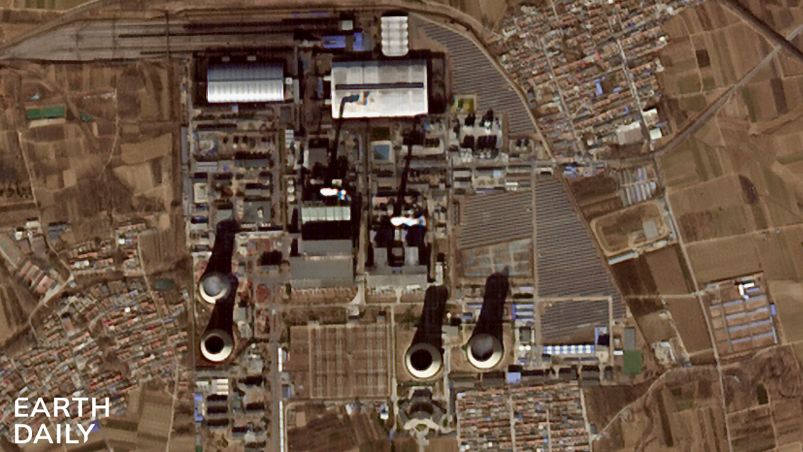 The EarthDaily Constellation EDC-01 captured this image showing co-located solar and coal infrastructure.