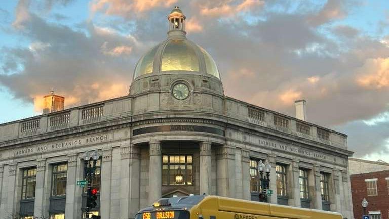 An image of the Farmers and Mechanics Branch of the PNC Bank in Georgetown, Washington DC