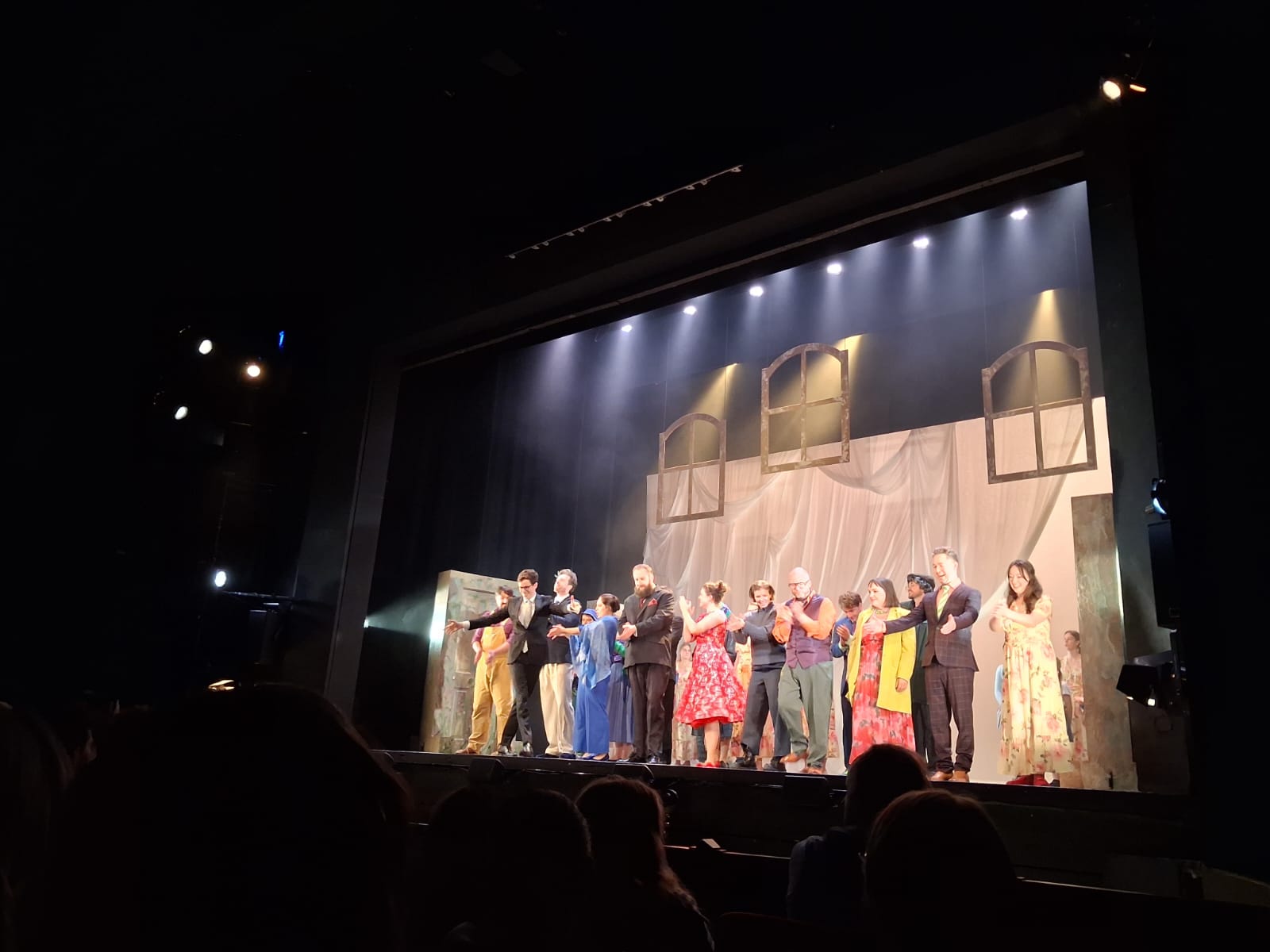 Picture of cast of Oxford Opera's Marriage of Figaro at the Oxford Playhouse