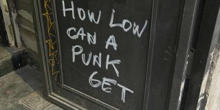 Picture of a slogan.
